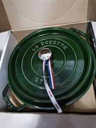 26cm STAUB LA COCOTTE 鑄鐵鍋 ＿ 廚具