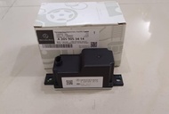 2059053414 BATTERY VOLTAGE COVERTER AUXILIARY BACKUP BATTERY MERCEDES W205 W213 W253 GLC W222 W217