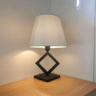 Minimalist decorative table lamp / table lamp, bedside lamp, table lamp