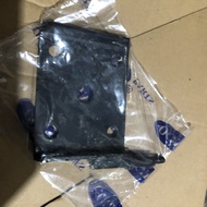 SUKU CADANG MOBIL - Dudukan Per Daun/Selongsong Gardan Belakang CARRY 1.0/ST100/EXTRA