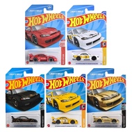 MERAH Hot Wheels Liverty Walk Nissan Silvia S15 | LB Super Silhouette Nissan Silvia S15 (White, Yell