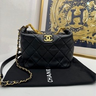 【閒置❤️】 Chanel 22S秀款水鑽手柄鏈條 hobo 飯盒包  芯片款 可手提可斜挎