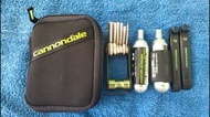 充氣嘴連 CO2充氣瓶 單車急救包 多用途輕便單車維修工具 配件 Cannondale  撬軚器 16g C02 六角匙