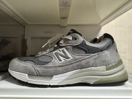 New Balance 992 灰色運動鞋