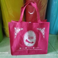 SCREEN-PRINTED SOUVENIR BAG Size L24 x W14 x H22