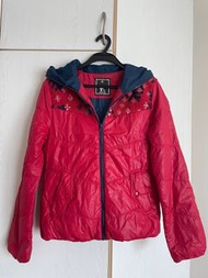 #龍年行大運 bossini 紅色輕量鋪棉外套
