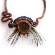 鉤針管異國情調孔雀羽毛獨特設計