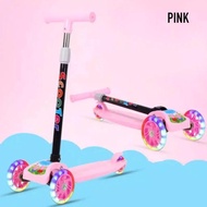 Kids Foldable Adjustable Height Cartoon Tri Wheels Kick Scooter Flash Wheel 3 Wheel Scooter