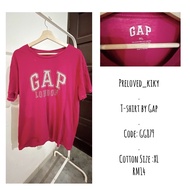 T-shirt by Gap / Shirt by GaP
