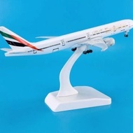 Emirates 20 cm Airplane Diecase Miniature with wheels b777