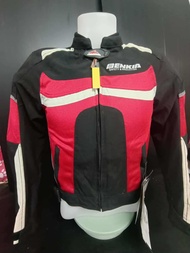 เสื้อการ์ด ยี่ห้อ BENKIA  รหัสสินค้า M124  Size M  สินค้าเป็นสินค้าตัวโชว์