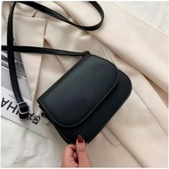 Sling Bag VHINAWanita KIRANA Simple, High-Quality Sling Bag