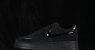 Nike Air Force 1 全黑麂皮