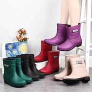 รองเท้าบูทสั้นกันฝน รองเท้ากันลื่นกันน้ำ รองเท้าบูทกันน้ำ สูง20cm รองเท้าแฟชั่น รองเท้าผู้หญิงNO.2195