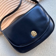 稀有中古包 Vintage Celine 深藍色凱旋門雕花扣半月包