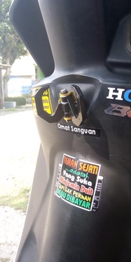 HYS Gantungan Barang Motor 2 Cakar - GOLD