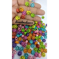 (10 grams) 1 cm smile bead