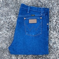 W9/35 Used Wrangler Jeans Model 13MWZ Production Mexico Actual Waist 35.5 "Length 46" Leg Tip 8.5 "