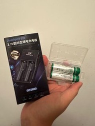倍量3.7v充電池連充電器