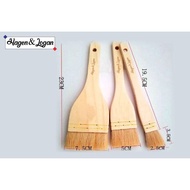 HL WOOD HANDLE FEATHER BRUSH 5CM WIDE X 1 PCS