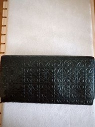 🈹（全新正品連塵袋連原裝盒）Loewe black wallet黑色小牛皮立體壓紋長銀包