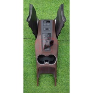 TOYOTA HARRIER AXUH80 2020 A25A FXS 2.5 CENTER CONSOLE GEAR LEVER WITH SWITCH HANDBRAKE JAPANUSED [2