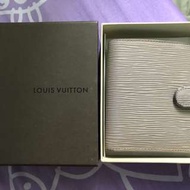 LV銀包