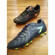 DIADORA SOCCER BOOTS DSC8176