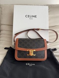 Classic Celine Triomphe Shoulder Bag in Canvas and Calfskin 經典標誌印花牛皮革手袋
