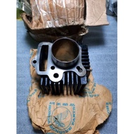 MESIN ENGINE BLOCK CYLINDER BLOCK C70 CT70 C700 C70 ORIGINAL HONDA JAPAN