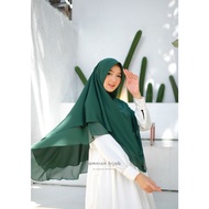 HIJAU Bottle green instant hijab / Khimar Adeeva by amnion two layer hijab