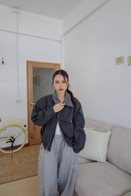 Glamclothes Ruleless Jacket แจ็กเก็ตทรงเท่ตัดเย็บจากผ้าเนื้อดี น้ำหนักกำลังสวย ไม่บางไม่หนาเกินไป คอ