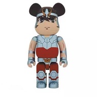 福利價僅此一隻 全新未開封 包郵順豐快遞 全新品 BE@RBRICK BEARBRICK 聖鬥士星矢 超限量 1000% 積木熊 現貨 人物高約：70釐米左右