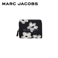 MARC JACOBS THE DAISY MINI COMPACT WALLET 2S5SMP004S01 SP25 กระเป๋าสตางค์