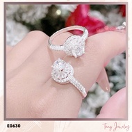 TANG E0630 - Silver ring with round stone face for women