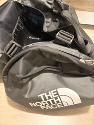 The North Face 黑色防水旅行袋