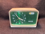 日本製 TOSHIBA 型號TWS-215 發條時鐘 發條鬧鐘 可正常走時 調整鈕缺少一個小塑膠旋鈕