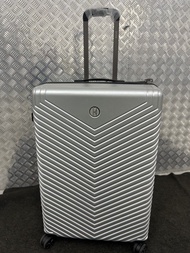 New：ELLE 銀色28 吋高端可擴展行李箱； Elle 28 inch expandable luggage 72 x 48 x 30cm （ + 5cm）