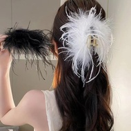Niche Design Ostrich Feather Hair Clip Personality Ostrich Feather Hair Claw Fashion Hair Accessory