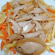 打開即食罐頭鮑魚$89. 一罐有四隻大隻