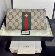 Gucci 小蜜蜂綠紅綠織帶GG SUPREME拉鏈長夾#24夏時尚
