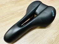 SELLE ROYAL FLOAT MODERATE 男座位