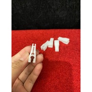 Fuse puller original fuse clamp