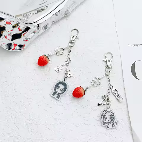 Anime NANA Keychain Handmade Alloy Sweet Cool Style Oosaki Nana Komatsu Nana Strawberry Decorative A