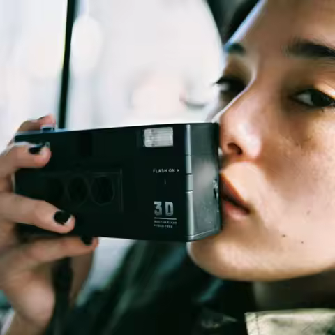 In Stock Retro Film 3d Stereoscopic Point-and-Shoot Camera with Flash RETO 3D Film Camera 135 Film N