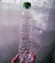 Botol Aqua 600 mil 1 bal isi 84 pcs Botol SN 600 mil Tutup Short Neck Botol Plastik Kosong Free kard