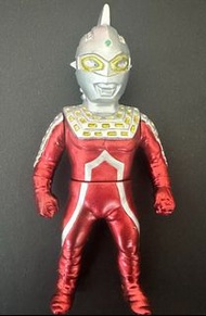 Maxtoy 怪兽倉庫（電鍍七星俠）