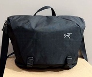 💎鑽石誠信賣家💎 Arcteryx granville shoulder bag 公事包