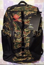 割讓收藏👍🏻全新 理工大學 PolyU Poly U 校隊 X Nike Hoops Elite Pro 'Armygreen' Backpack 背囊 背包 BA5555-010