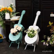 新款Garden Decoration Guitar Decoration Balcony Vintage Vintage Vintage Piano Jardiniere Outdoor Iron Flower Stand Garden